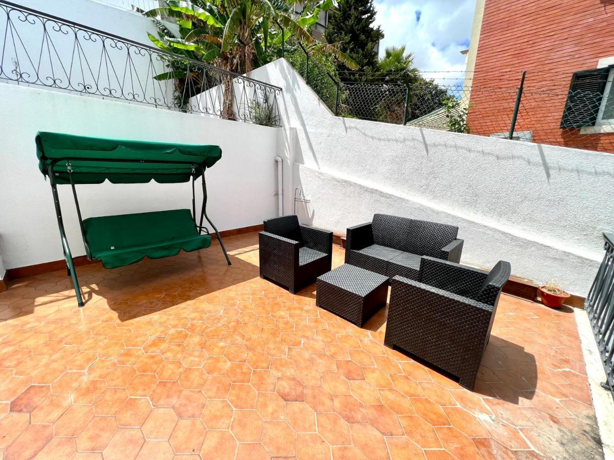 Oieras Beach Suite 2 - Large Double Room With En-Suite Bathroom And Balcony Oeiras Exterior foto